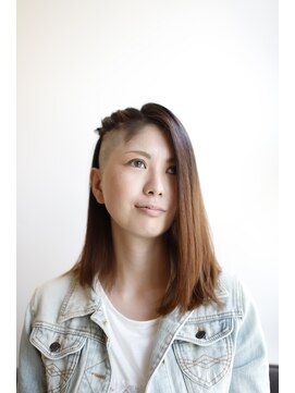 ヘア イコール(hair=equal) ツーブロックグラ