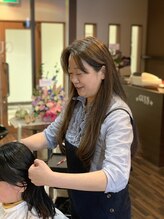 グースヘアーシュシュ(GUUS hair chouchou)&nbsp;渡辺 真奈美