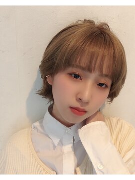 ザブックハンドサロン(The book hand salon) ベージュ×ショートウルフ