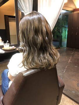 ナトゥーラ 岐阜(Natura) アッシュベージュ