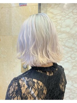 ラべリー 池袋(LOVELEY) 【池袋】ミディアム　ホワイトカラー