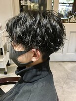 エレナ(elena)&nbsp;ツイストスパイラルパーマセンターパートサイドパートかき上げ