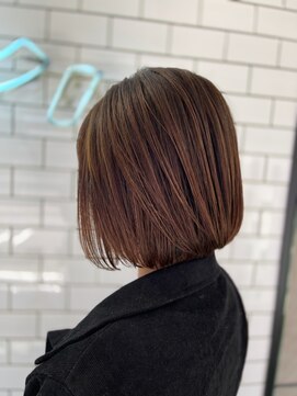 ヘアーシー(HAIR C,) ［HAIR C shoichi］丸みムーブボブ