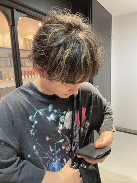 シータ(sheta) sheta メンズ　ハイライトカラー