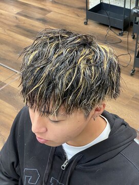 バーバーファースト(BARBER FIRST) ツイストマッシュ×金メッシュ