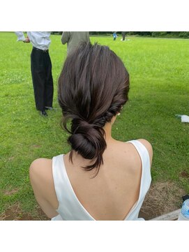 オロ(ORO) 【ORO】シンプルゆるめのアップスタイル 益子