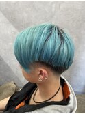 【ビビッドターコイズブルー】×【刈り上げメンズショート】