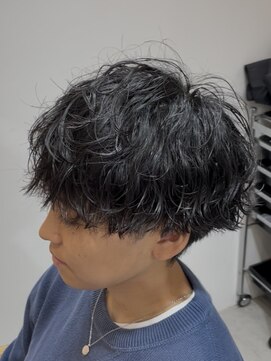 エリマ 横浜西口(elima) 波巻きスパイラルパーマ刈り上げマッシュ横浜西口メンズカット