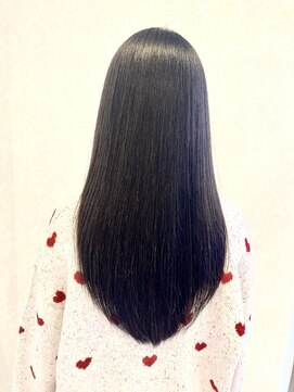 ガレリアエレガンテ 瀬戸店(GALLARIA Elegante) 酸性ストレート、ロングヘア