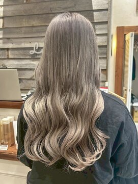 ルチア ヘア ステラ 京都店(Lucia hair stella) グレージュ/ダブルカラー/ケアブリーチ/京都/河原町