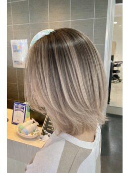 ブルーバイブレーション BlueVibrationの写真/【#色#ツヤ#ダメージレスを諦めない】圧倒的なファッション性×透明感グレイカラーにみんなが虜になる◆ 