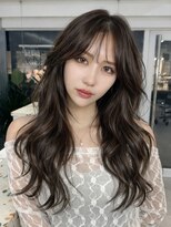 オニキス(ONYX)&nbsp;レイヤーカットグレージュブリーチなし透明感顔周りカット表参道