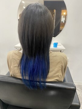 トゥーレアクア(Tule AQUA) 大人の遊び心満載、ブルーインナーカラー