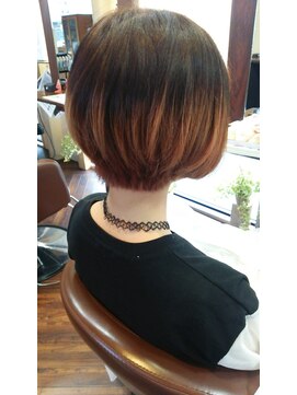 ビール 今泉店(BEER) 【BEER 山崎雄太朗】Black×Red