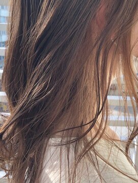 ジーナ 銀座中央通り(Zina) 【Zina】セシルカットフリンジウェーブ×フォギーベージュ