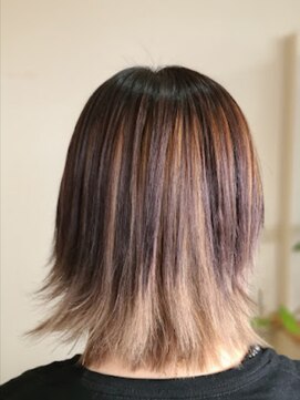 ヘアーメイク ドット(HairMakeDOT) シャドールーツ×切りっぱなし