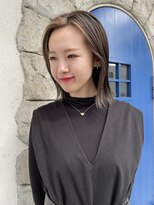 シェミール(CHEMIR) 大人可愛い外ハネボブ×フェイスフレーミングベージュ【四日市】