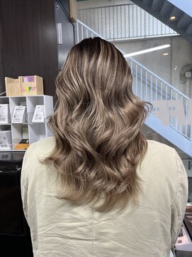 ラフ(LAFF) #ショコラアッシュ#ヘルシースタイル#ふんわりカール