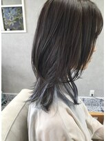 ハナヘアー(HaNa hair)&nbsp;ネイビーグレージュ×アイスブルーインナーカラー