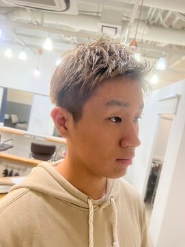 リルウ 阿倍野キューズモール(LILOU) ハイトーンカラー