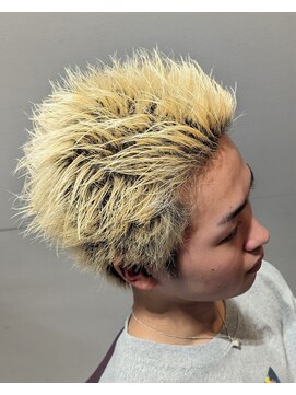 クフィア メンズヘアー カンポ 天王寺店(CUFFIA MEN'SHAIR CAMPO) スパイキーショート×ハイトーン/ベリーショート