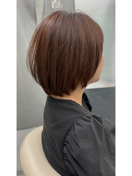 ジエクト アイロ(The Ect ilo) 大人ショートボブ　ツヤ感ブラウン