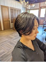 ヘアードレスビュー(hair dress V.I.E.W)&nbsp;女性らしさを引き出すショートスタイル