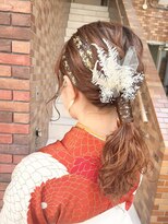 テトラ バイ ネオリーブ 横浜西口店(tetra by neolive)&nbsp;ローポニー　金箔　タイトヘアセット　卒業式袴着付け　横浜★