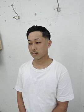 ウェルネス(Wellness) フェザーアップ　スキンフェード