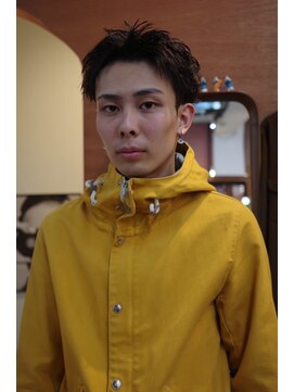 エディ(Edy) メンズスパイキーショートニュアンスパーマ刈り上げ眉毛カット