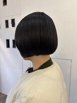 カムジーヘッド(COMEGHEAD)&nbsp;【骨格補正】収まり◎コンパクトなミニボブ/髪質改善ストレート