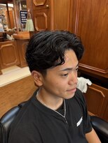 ミリオンバックス 神田店(Million Bucks)&nbsp;朝ラク！センターパートニュアンスパーマ【men's/神田/barber】