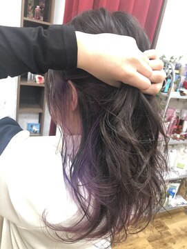 リリー ヘアーアンドビューティー(Lily) インナーカラー