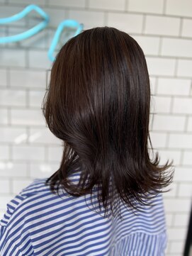 ヘアーシー(HAIR C,) ［HAIR C shoichi］外はねレイヤーピスタチオグレージュ