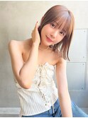 切りっぱなしボブ×ライトブラウン