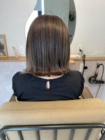 アムアム(amu_amu)&nbsp;透明感抜群外国人風カラー★カット＋イルミナカラー＋うる艶TR