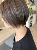 大人の丸みショートボブ