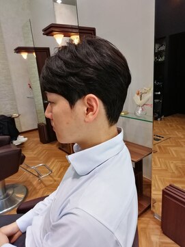 オラ ボーテ(Aura Beaute) メンズオフィス系ショートレイヤー