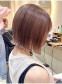 横浜ペールピンクベージュカラータッセルボブ切りっぱなしボブ