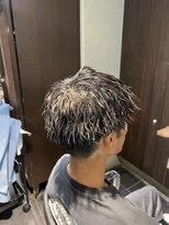 リー 東三国(Lee)&nbsp;メッシュ×ツイストパーマ