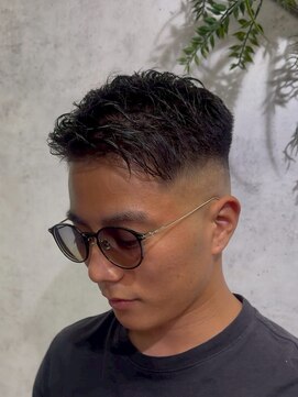 アポロ 横浜駅店(apollo) MEN’S HAIR/サーフカール/刈り上げセンターパート/ブリーチ