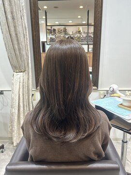 ハグヴィアン(HUG BIEN) ヘーゼルベージュ