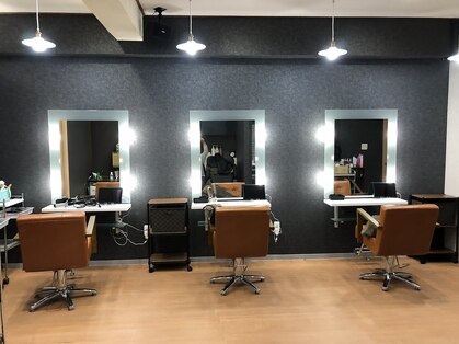 カッツアンドクレア(CUTS&Clare)の写真