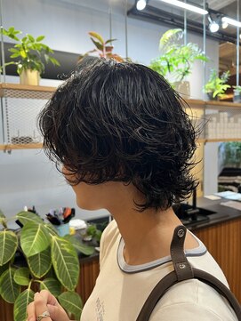 シンクアンド(THINK AND) ショートウルフパーマ|THINK AND