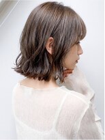 リタ 枚方(Rita)&nbsp;夏カラーで透明感◎外ハネボブ伸ばしかけ暗め大人可愛いヘア