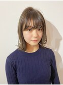大人め肩上ミディーボブ