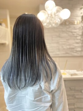 リシャール(R’E CHALE) アッシュグレー×バレイヤージュ