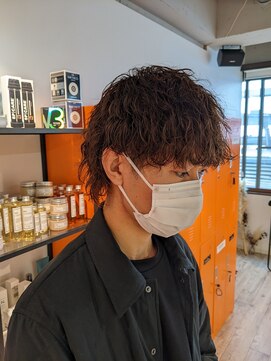 コワファーストナガサキシャンプーボーイ(COIFF1RST NAGASAKI SHAMPOO BOY) ツイストスパイラルパーマ×マッシュウルフ