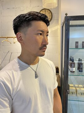 カウチ(Kauti) 七三フェードスタイル