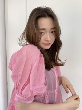 ディーエックス スリー(Dxxxx III) ★大人っぽ可愛いロングヘア★